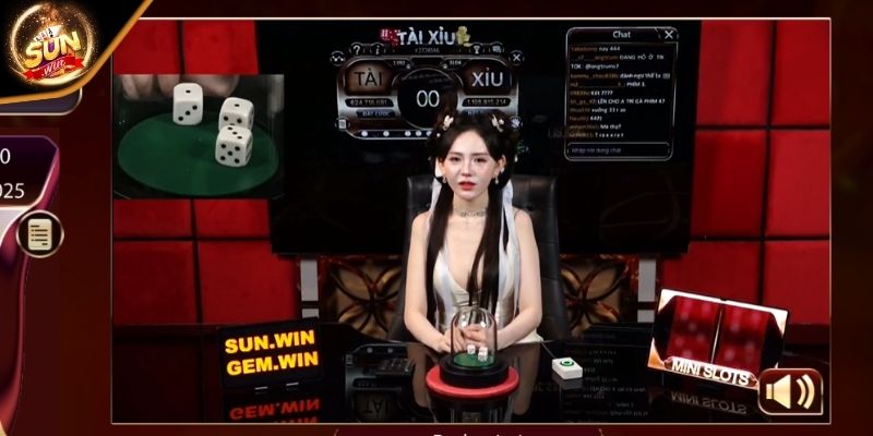 Có người thật lắc xí ngầu hoặc livestream trực tiếp